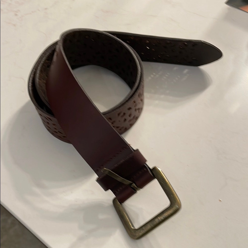 197. Women Brown Genuine Leather Belt with cut outs S/M
